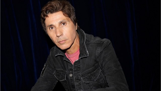 VOICI : Jean-Luc Lahaye en prison : ces quatre autres célébrités avec lesquelles il est retenu