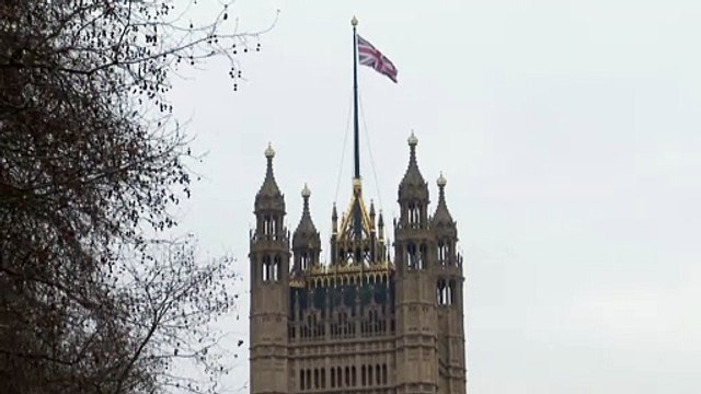 Μεγάλη Βρετανία: Η τούρτα γενεθλίων «καίει» τον Μπόρις Τζόνσον – Έρευνα της αστυνομίας