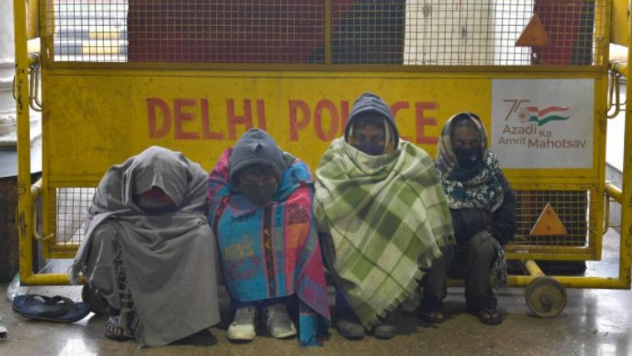 Cold wave to continue in Delhi for the next 2 days