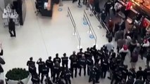 İstanbul Havalimanı'ndan yeni görüntüler: Bir yanda polis, bir yanda turistler