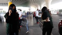 Shweta Tiwari मुंबई एयरपोर्ट पर हुईं Spot, गिरते-गिरते बचीं Actress, Viral Video | FilmiBeat
