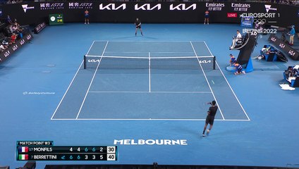 La première aura été la bonne : la balle de match de Berrettini qui élimine Monfils en quart
