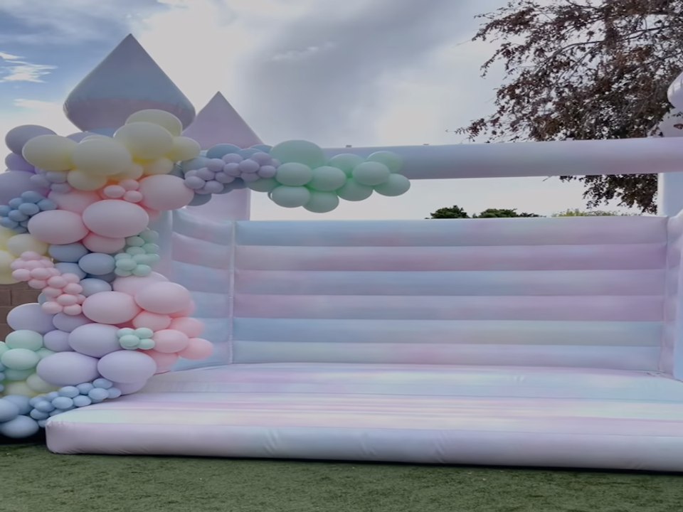 BOUNCE HOUSE FOR ADULTS! You can rent white and pink bounce houses in Arizona - ABC15 Digital