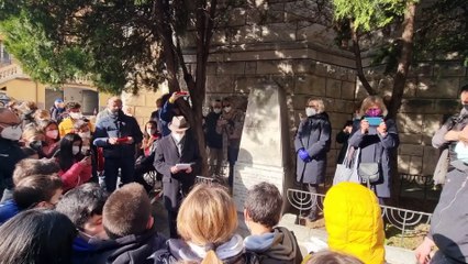 Genova, le pietre d'inciampo davanti alla Sinagoga