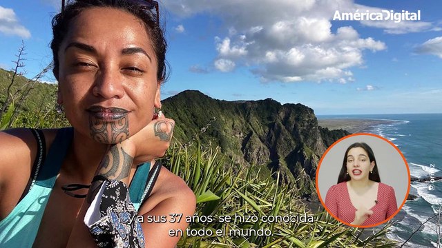 La historia de la primera mujer en presentar noticias con un tatuaje maorí en su cara