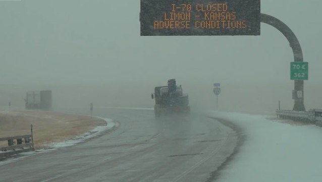 Intense snowfall leaves drivers stranded throughout Colorado