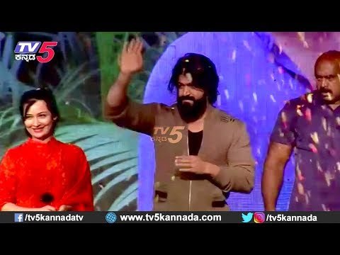 Yash Rocking Entry To Nandhi Links Ground | Yash Birthday Celebration | TV5 Kannada