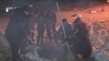 Avcılar'da 16 saatlik elektrik kesintisi-Vatandaşlar ateş yakarak ısındı