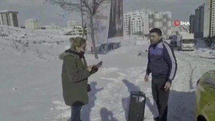 Taksicinin turistle imtihanı kamerada