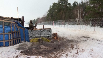 Video herunterladen: Pour bloquer l'arrivée des migrants, la Pologne construit un mur à la frontière du Bélarus