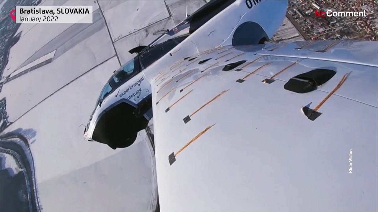 Slovakya'da üretilen uçan araba AirCar havacılık ajansından onay aldı