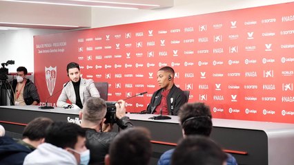 Presentacion de Martial con el Sevilla FC