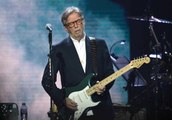 Eric Clapton dice que las vacunas COVID-19 están poniendo a las personas bajo 'hipnosis'