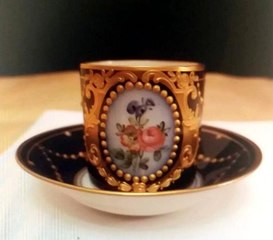 Atatürk'ün kullandığı fincan altlığı kayıp mı?