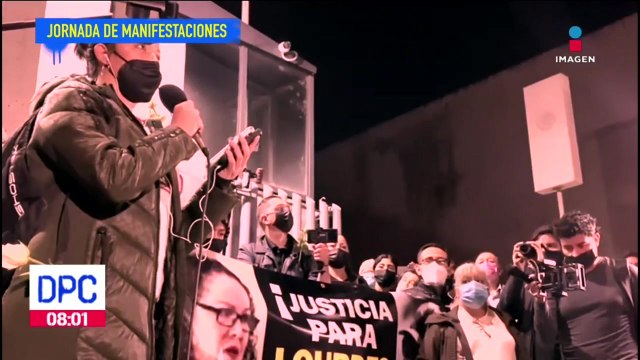 Periodistas marchan en todo el país por asesinato de periodistas