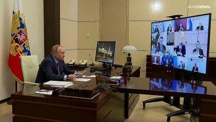 Putin incontra le imprese italiane, il meeting in piena crisi ucraina è un caso diplomatico