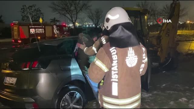 Son dakika haberi | Tuzla'da kaza yapan sürücü şoka girdi: Keşke ben ölseydim