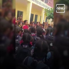 School Students Cries for Their Favorite Teacher Transfer in Hubli