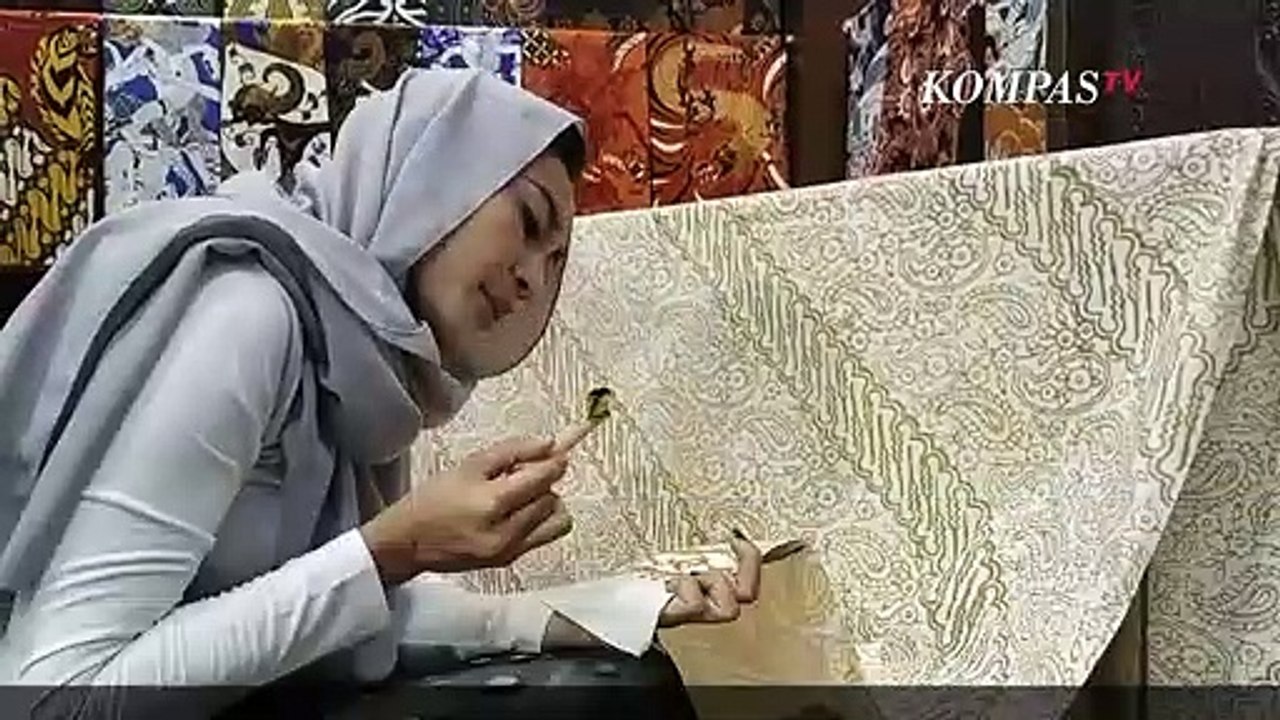 Irma Susanti, Pengrajin Batik Tulis Kontemporer yang Karyanya Sudah Mendunia!