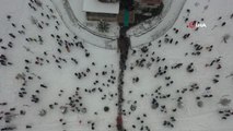 Yeşilyurt'ta düzenlenen '1.kartopu ve kardan adamlar şenlikleri' renkli anlara sahne oldu