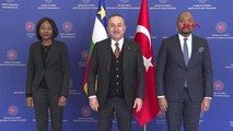 Çavuşoğlu, Orta Afrika Cumhuriyeti Dışişleri Bakanı Sylvie Baipo Temon ve Finans ve Bütçe Bakanı Hervé Ndoba ile görüştü