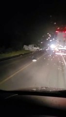 Vídeo mostra destruição de furgão após acidente na BR-470