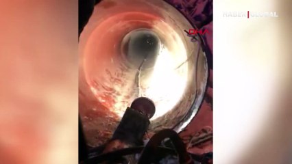 Sivas'ta itfaiye başçavuşu boru içinde 200 metre sürünüp, baygın işçiye hayat verdi