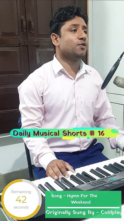 Hymn for the Weekend (Cover) | (Daily Musical Shorts #16) | Acorn Wolve | #Shorts
