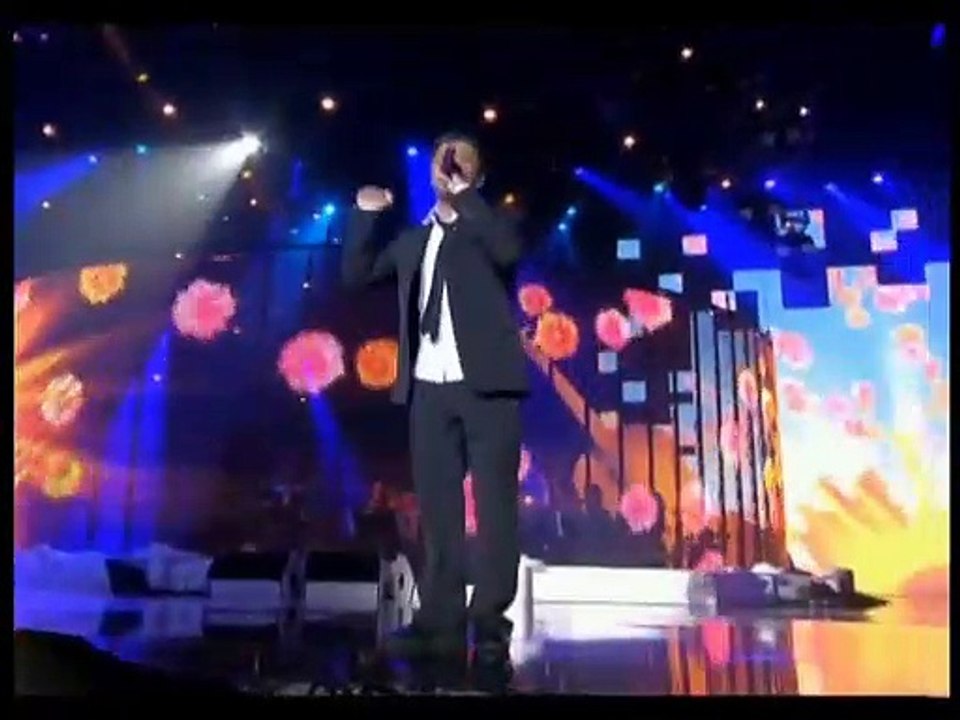 Christophe Maé chante "On s'attache" aux Victoires de la Musique