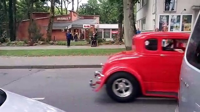 Mileage of old American cars