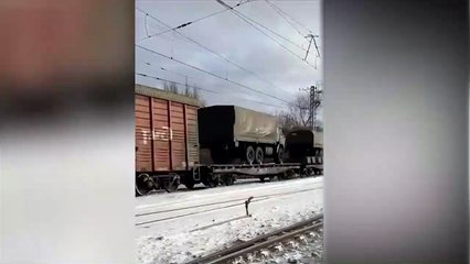 Putin gemileri yaktı! Sınıra askeri sevkiyat böyle görüntülendi