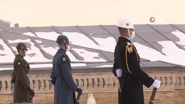 ABD yeni Büyükelçisi Flake Anıtkabir'i ziyaret etti
