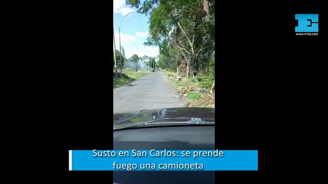 San Carlos: temor entre los vecinos mientras se incendia una camioneta