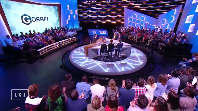 Le Gorafi Saison 1 - Les PME limitées à 600 Kg de stagiaires (EN)