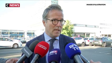 Martin Hirsch remet en question la gratuité des soins pour les non-vaccinés