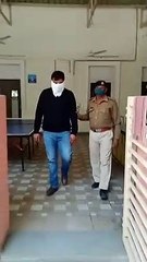 VIDEO: आपत्तिजनक वीडियो-फोटो के लिए ब्लैकमेल करने वाला गिरफ्तार