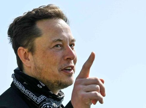 Elon Musk'tan özel jetinin konumunu paylaşan üniversite öğrencisine 5 bin dolar teklif