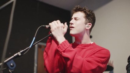 24 Hours of Record Browsing and Ranch Dressing With Dylan Minnette