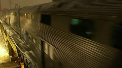 Prenden fuego a las vías para que no se congelen en Chicago