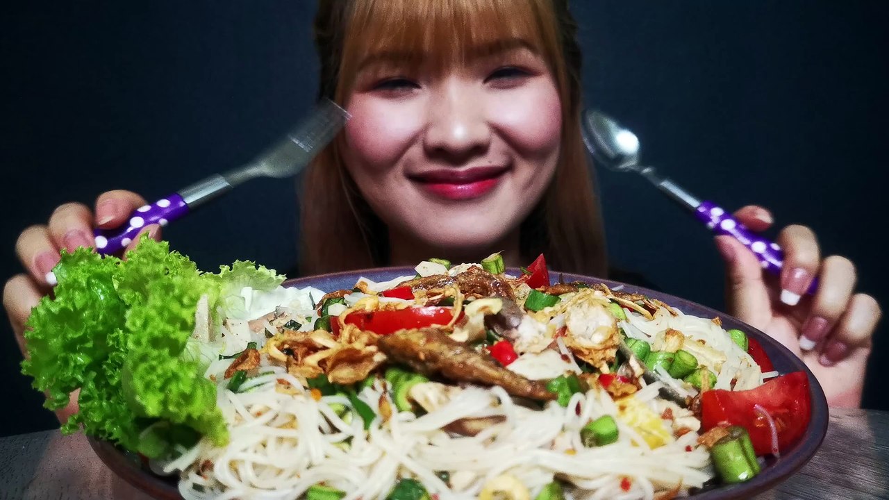 TAM ฺBAR THAIFOOD _ SPICY RAW SHRIMP, RAW SALMON WITH FLASH PAPAYA VEGETABLE SPICY THAI FOOD | EP.19