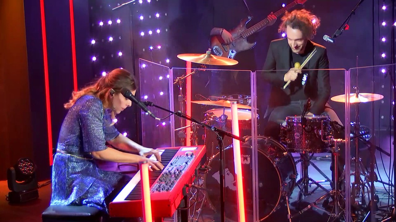 Cats On Trees interprète "La tendresse" dans "Le Grand Studio RTL"