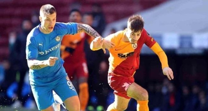 Galatasaray - Tuzlaspor ÖZET var mı? Maç sonucu kaç kaç bitti? Galatasaray - Tuzlaspor maçının gollerini kim attı?