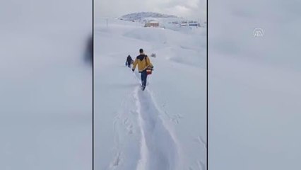 Bingöl'de sağlık ekipleri, 115 yaşındaki hasta için seferber oldu