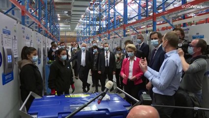 Titkos üzenetekben egyeztetett Ursula von der Leyen bizottsági elnök a vakcinabeszerzésről