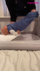 Cette maman donne une astuce pour coucher un bébé endormi sans qu'il ne se réveille