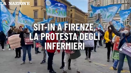 Sit-in a Firenze, la protesta degli infermieri