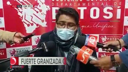 Un can logró ser rescatado tras quedar atrapado en medio de un río en Tupiza