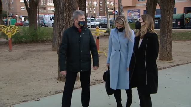 Los ucranianos residentes en España viven las negociaciones en medio de una tensa calma