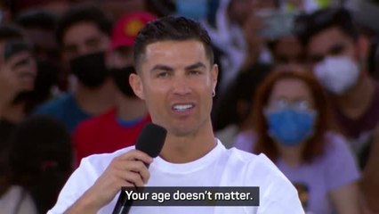 Descargar video: 36 and not out! Ronaldo feeling no signs of ageing