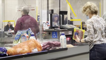 Paychecks Increase for Americans, but It's Still No Match for Inflation